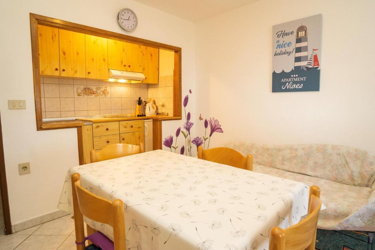 Apartment Nives Umag Exterior foto